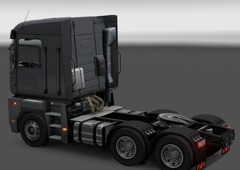 Renault Magnum 6×2-4 and 6×4 chassis re-edit